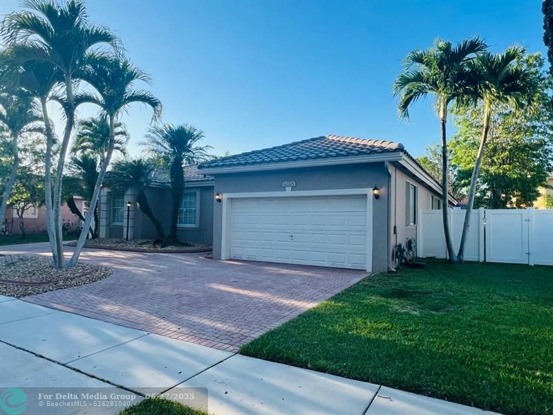 12725 NW 18th Court, Pembroke Pines, FL 33028 Photo
