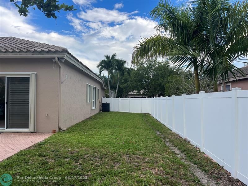 12725 NW 18th Court, Pembroke Pines, FL 33028 Photo