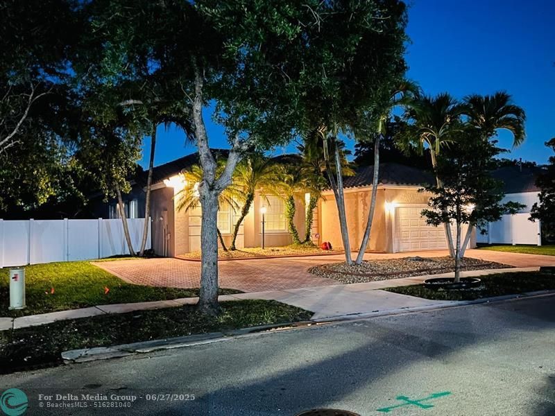 12725 NW 18th Court, Pembroke Pines, FL 33028 Photo