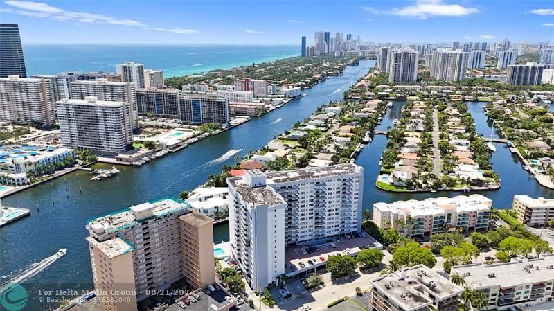 137 Golden Isles Drive, Unit 706, Hallandale Beach, FL 33009 Photo