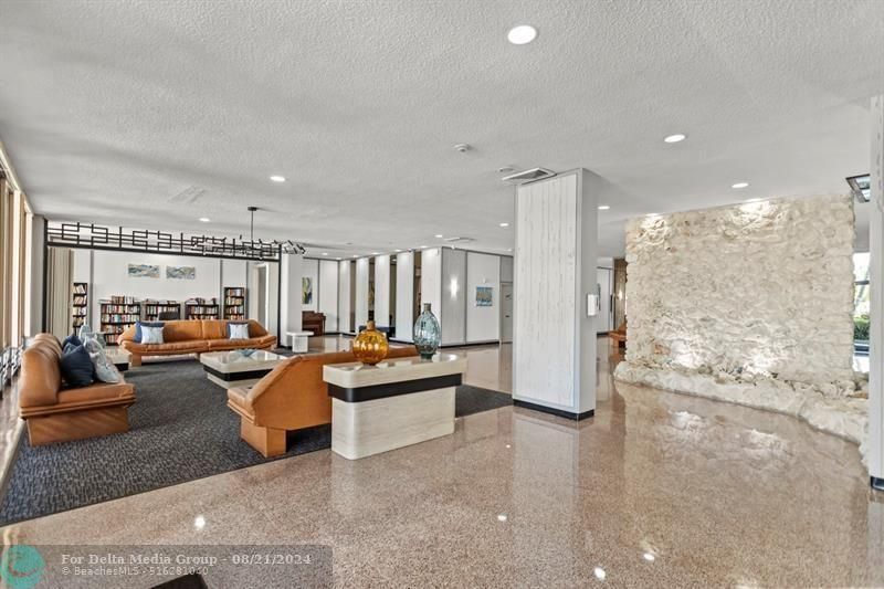 137 Golden Isles Drive, Unit 706, Hallandale Beach, FL 33009 Photo