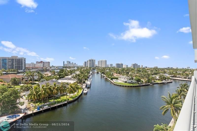 137 Golden Isles Drive, Unit 706, Hallandale Beach, FL 33009 Photo