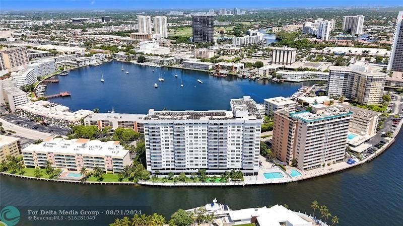 137 Golden Isles Drive, Unit 706, Hallandale Beach, FL 33009 Photo