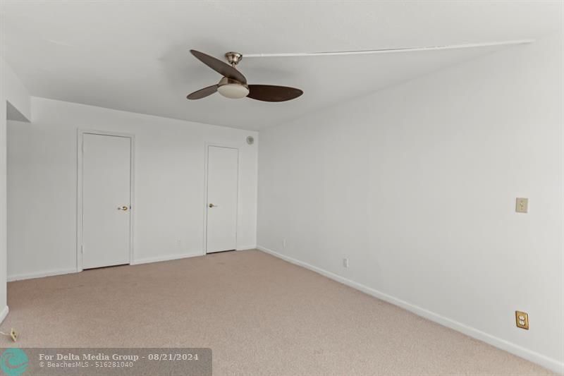 137 Golden Isles Drive, Unit 706, Hallandale Beach, FL 33009 Photo