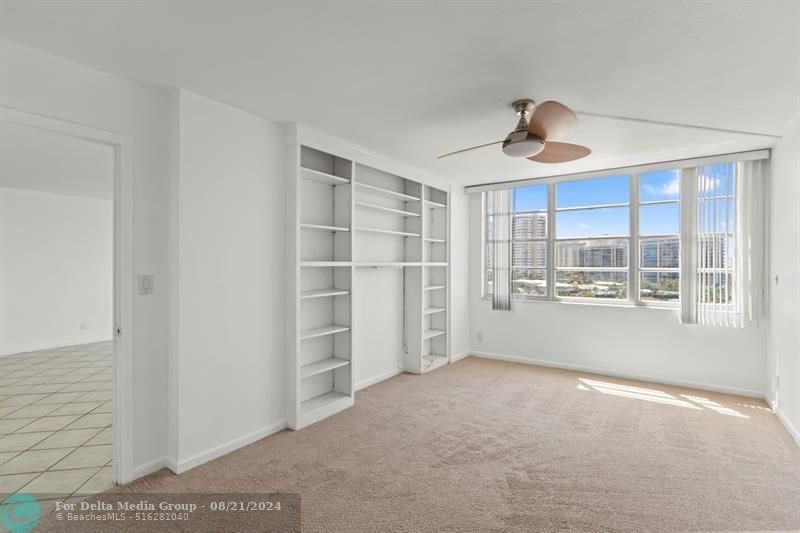 137 Golden Isles Drive, Unit 706, Hallandale Beach, FL 33009 Photo