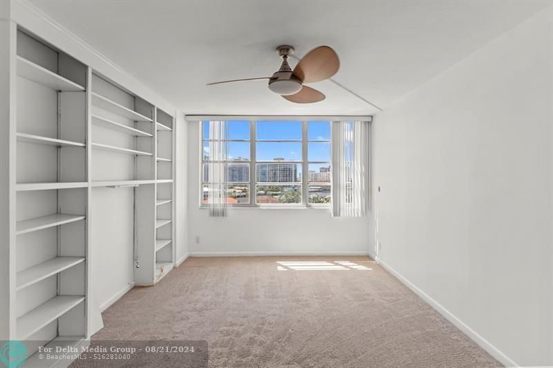 137 Golden Isles Drive, Unit 706, Hallandale Beach, FL 33009 Photo