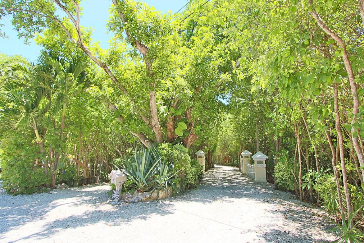 88547 Old Highway, Tavernier, FL 33070 Photo