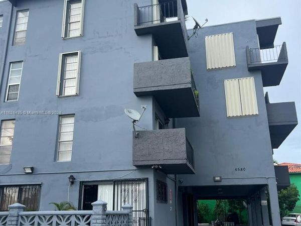 6580 W Flagler St, Unit 309, Miami, FL 33144