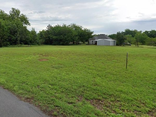 S 5th Street, Rush Springs, OK 73082