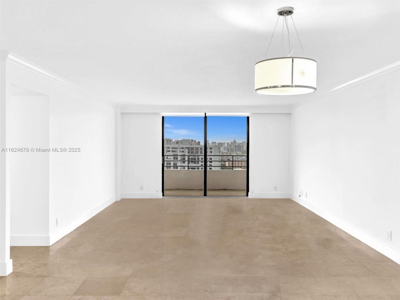 2500 Parkview Dr, Unit 2415, Hallandale Beach, FL 33009 Photo