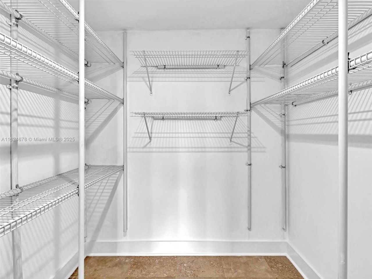 2500 Parkview Dr, Unit 2415, Hallandale Beach, FL 33009 Photo