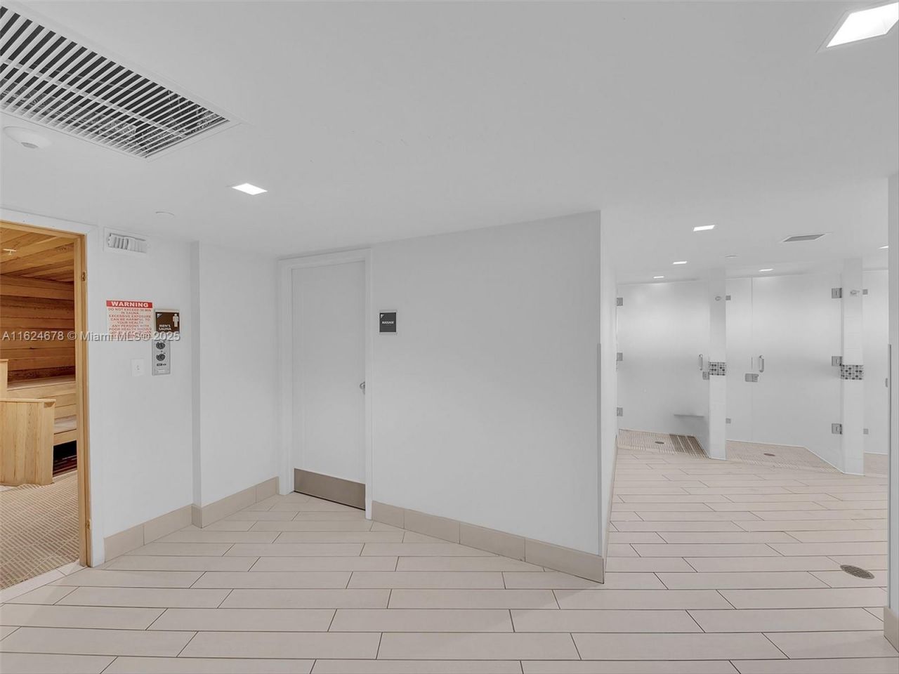 2500 Parkview Dr, Unit 2415, Hallandale Beach, FL 33009 Photo