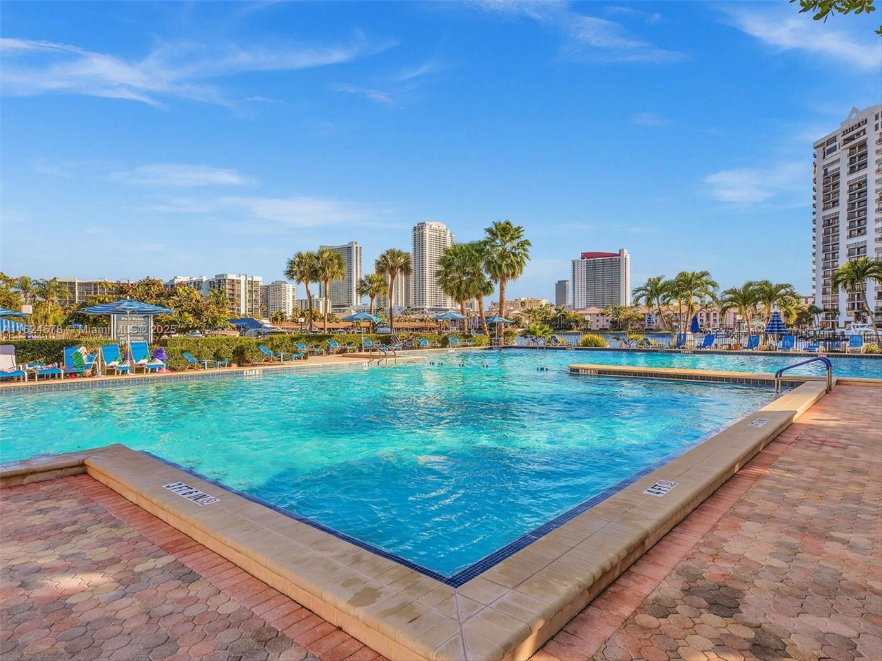 2500 Parkview Dr, Unit 2415, Hallandale Beach, FL 33009 Photo