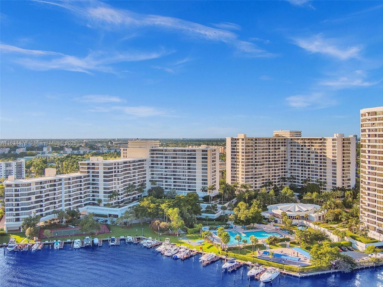 2500 Parkview Dr, Unit 2415, Hallandale Beach, FL 33009 Photo