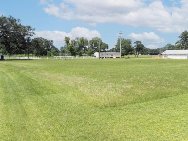 131 La Neuville Road, Youngsville, LA 70592