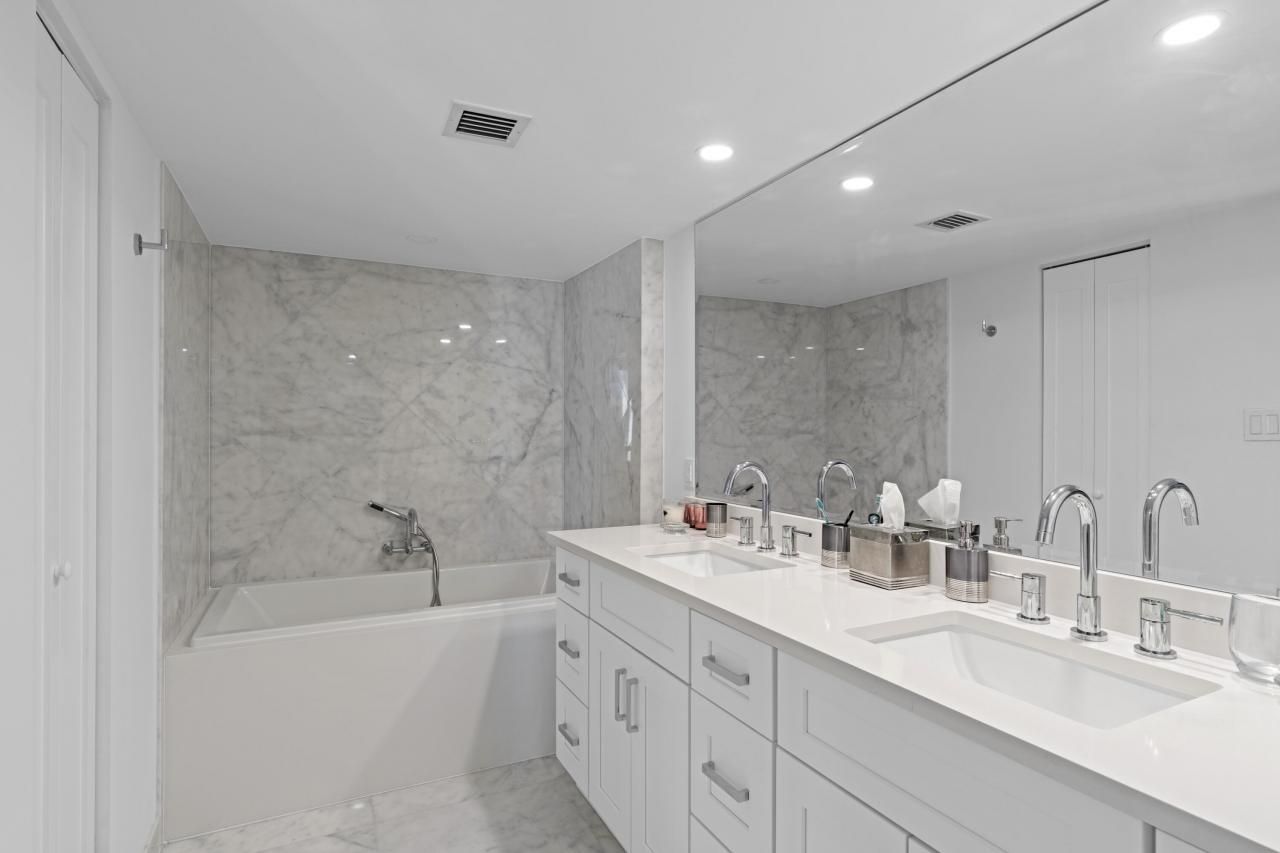 5380 N Ocean Drive, Unit 10d, Riviera Beach, FL 33404 Photo