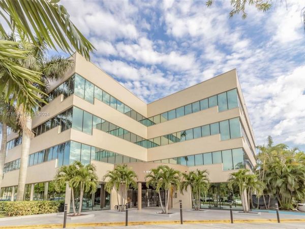 1 SW 129th Ave, Unit 401, Pembroke Pines, FL 33027