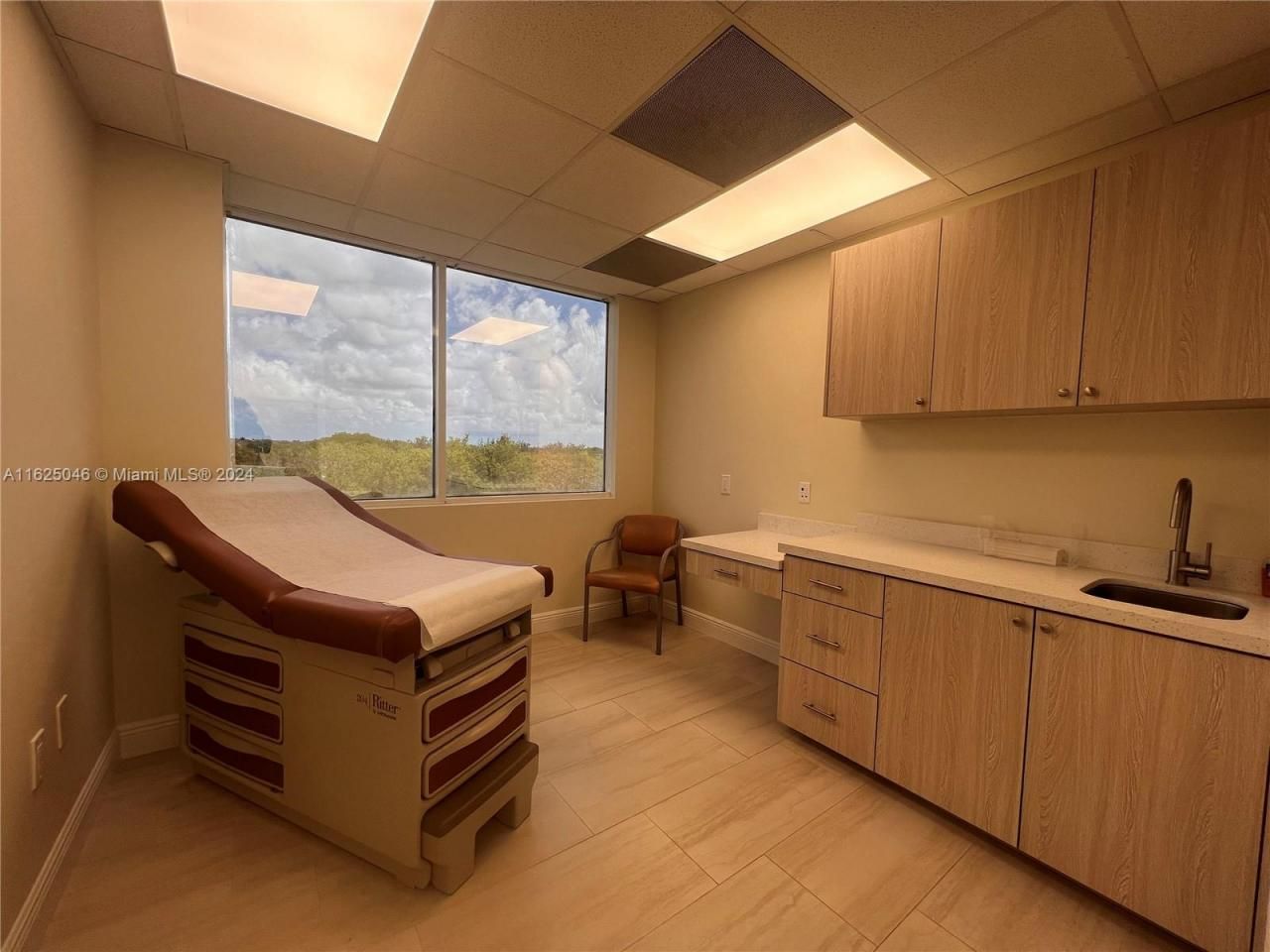 1 SW 129th Ave, Unit 401, Pembroke Pines, FL 33027 Photo