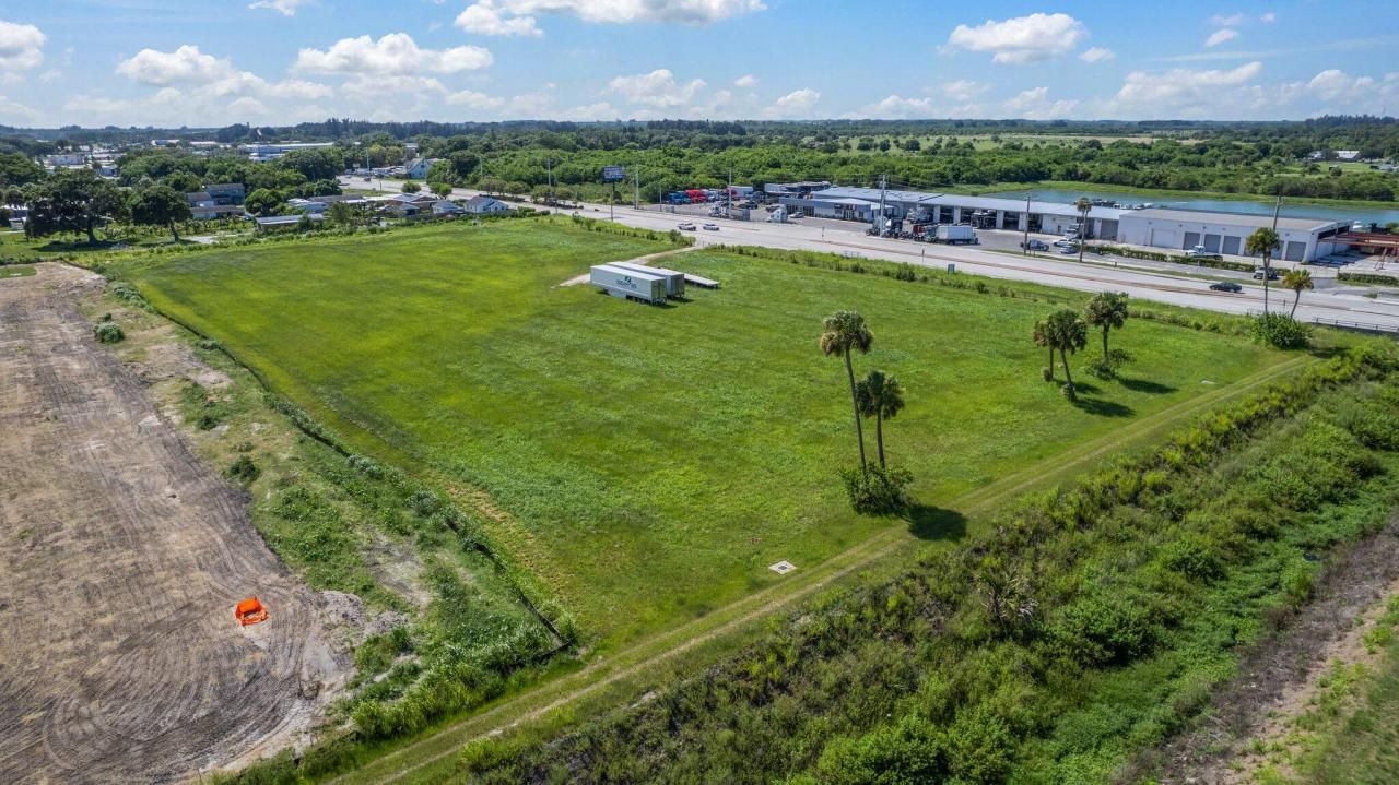 5001 Orange Avenue, Fort Pierce, FL 34947 Photo