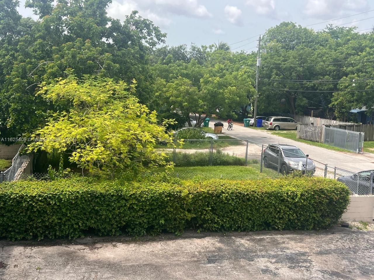 7717 NE 1st Ave, Miami, FL 33138 Photo