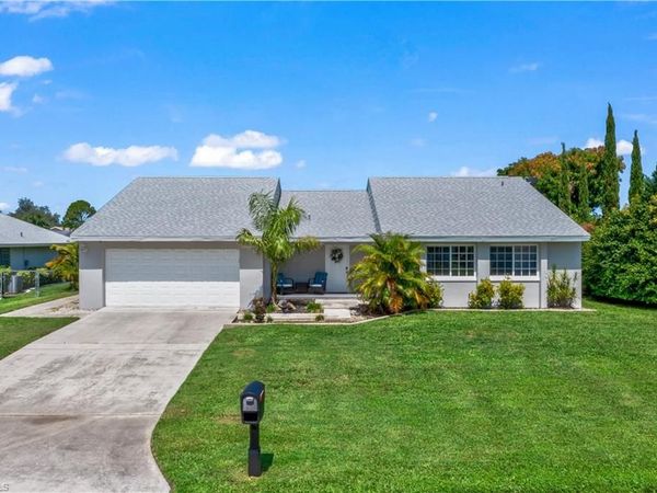 516 SE 20th PL, CAPE CORAL, FL 33990