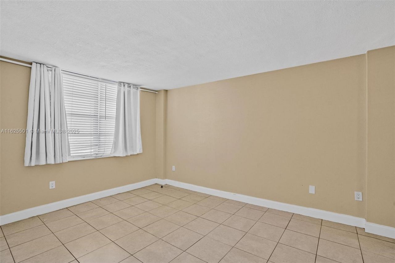 15600 NW 7th Ave, Unit 306, Miami, FL 33169 Photo