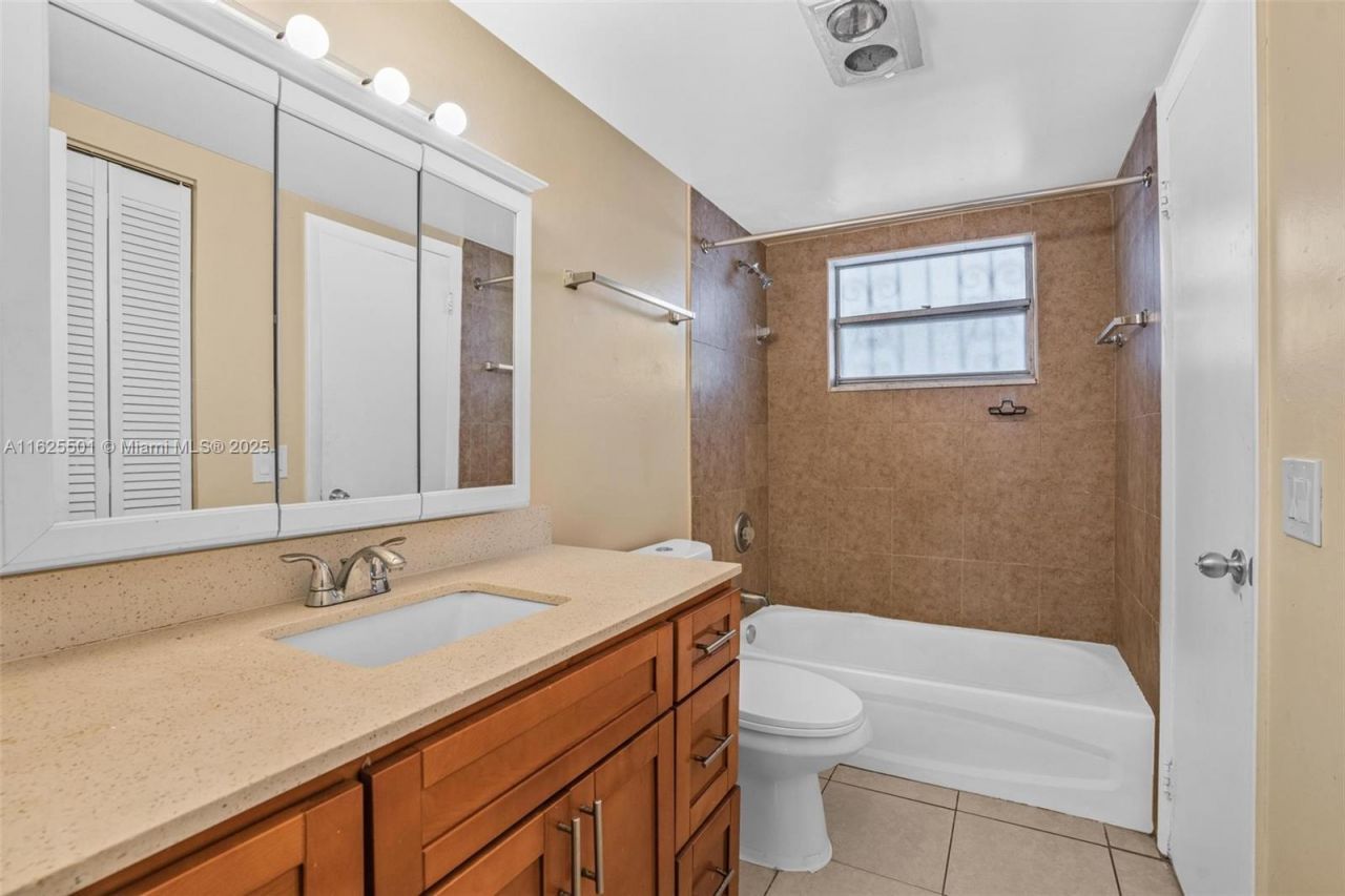 15600 NW 7th Ave, Unit 306, Miami, FL 33169 Photo