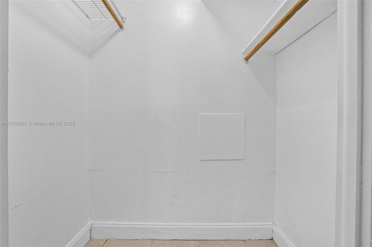 15600 NW 7th Ave, Unit 306, Miami, FL 33169 Photo