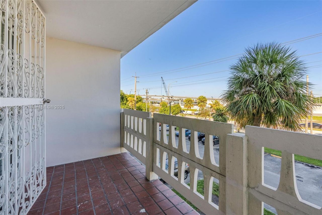 15600 NW 7th Ave, Unit 306, Miami, FL 33169 Photo
