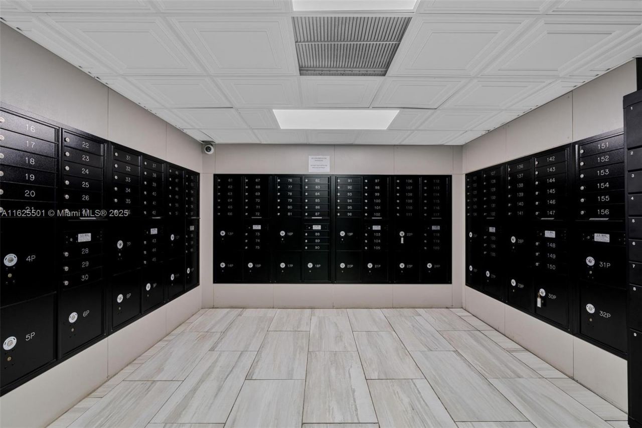 15600 NW 7th Ave, Unit 306, Miami, FL 33169 Photo