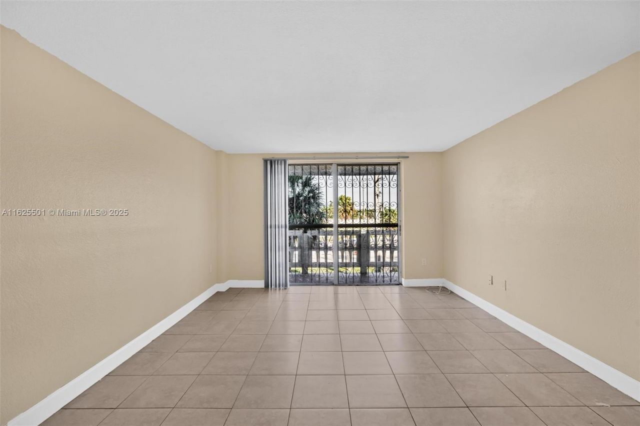 15600 NW 7th Ave, Unit 306, Miami, FL 33169 Photo