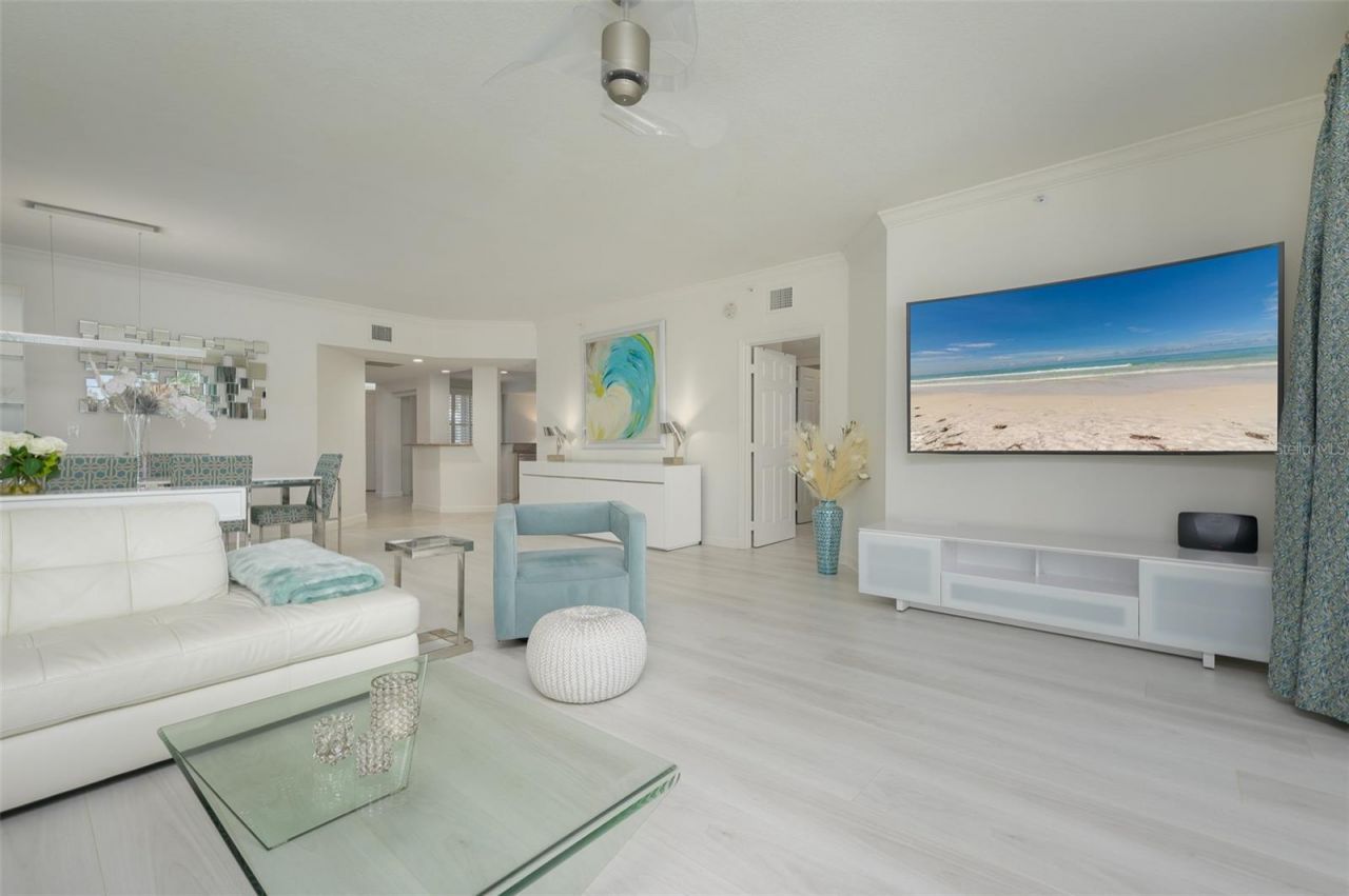 1260 Dolphin Bay Way, Unit 203, Sarasota, FL 34242 Photo