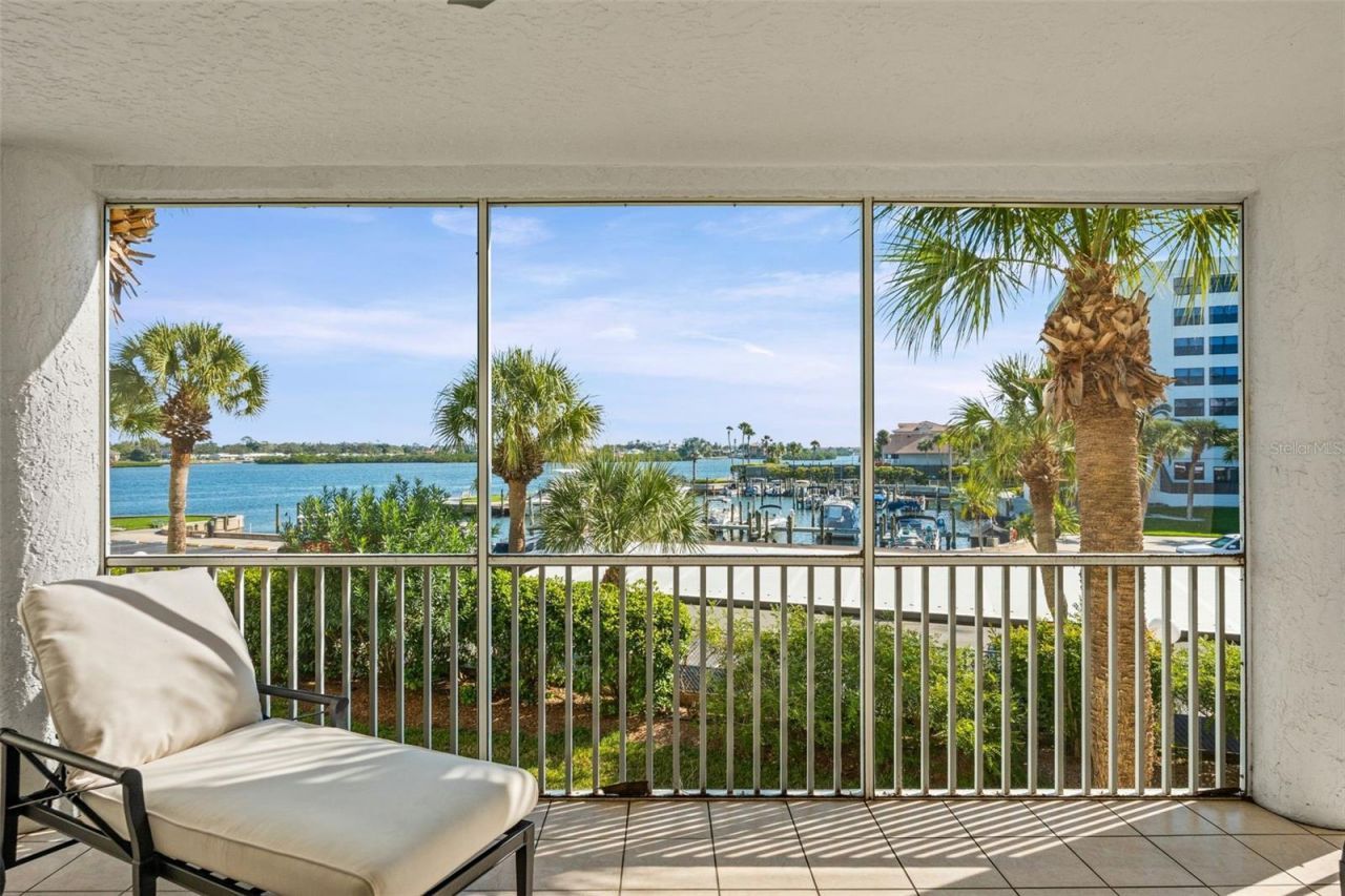 1260 Dolphin Bay Way, Unit 203, Sarasota, FL 34242 Photo