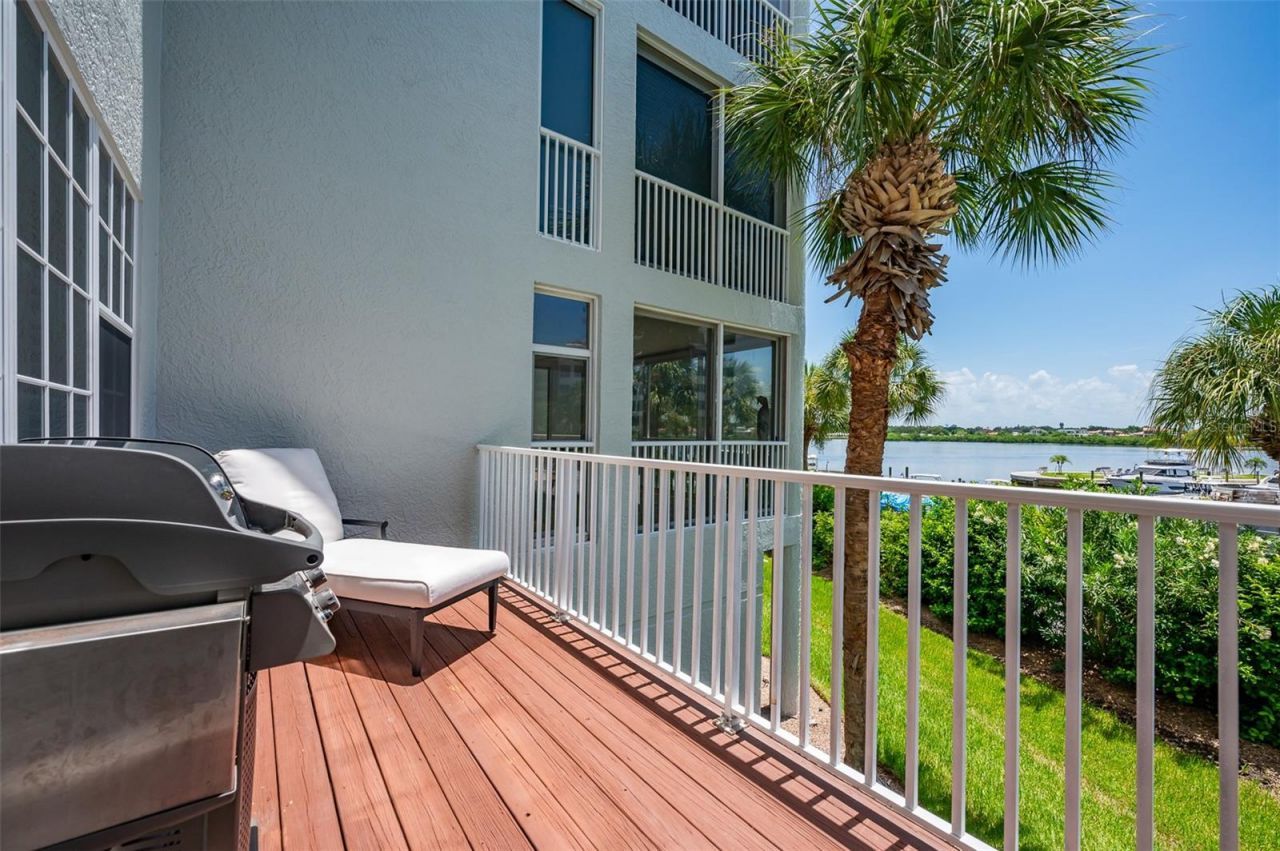 1260 Dolphin Bay Way, Unit 203, Sarasota, FL 34242 Photo