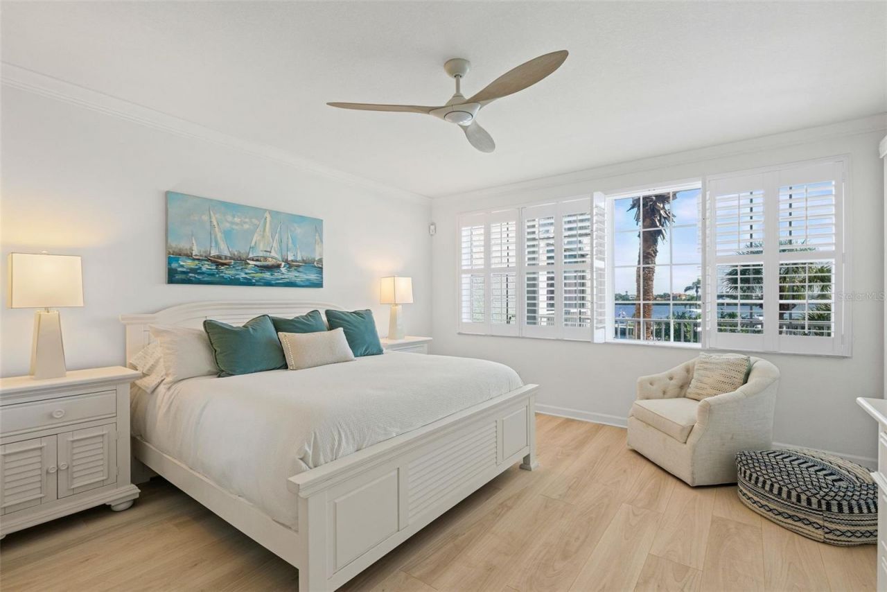 1260 Dolphin Bay Way, Unit 203, Sarasota, FL 34242 Photo