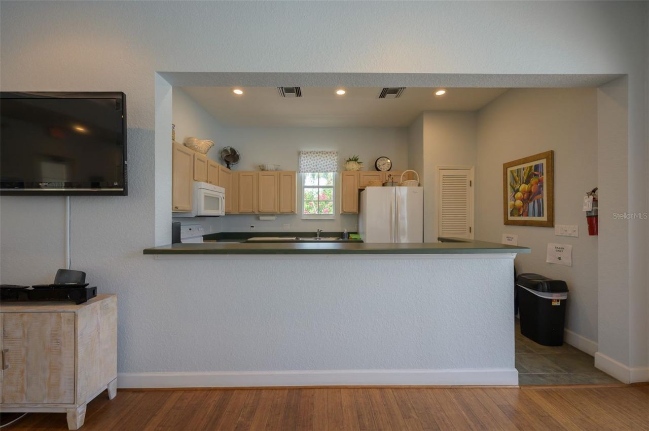 1260 Dolphin Bay Way, Unit 203, Sarasota, FL 34242 Photo