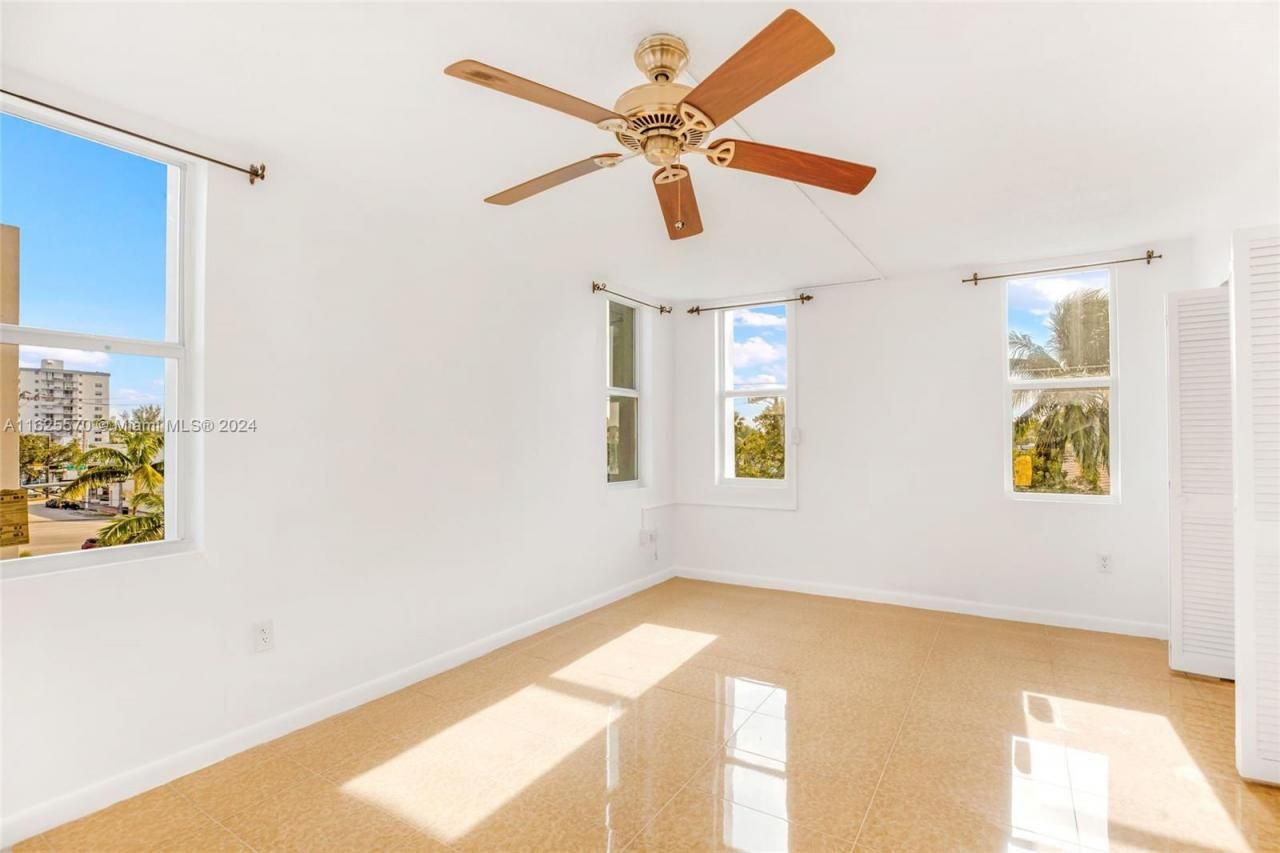 7133 Bay Dr, Unit 401, Miami Beach, FL 33141 Photo