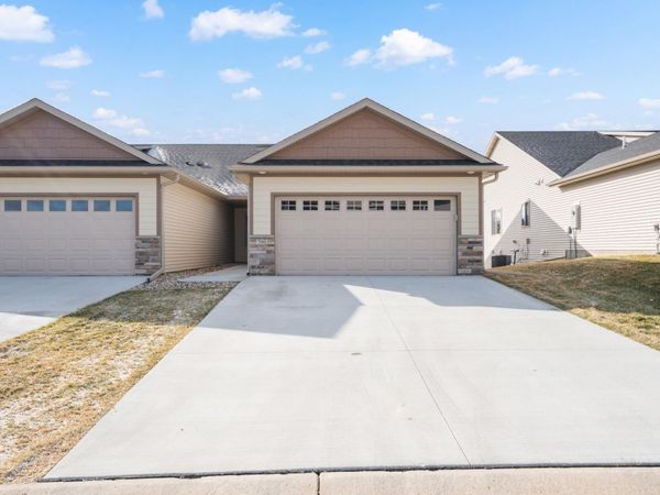 700 Shardlow Place NE, Byron, MN 55920