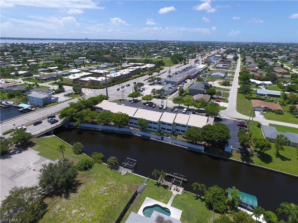 2804 Del Prado Blvd S, Cape Coral, FL 33904 Photo