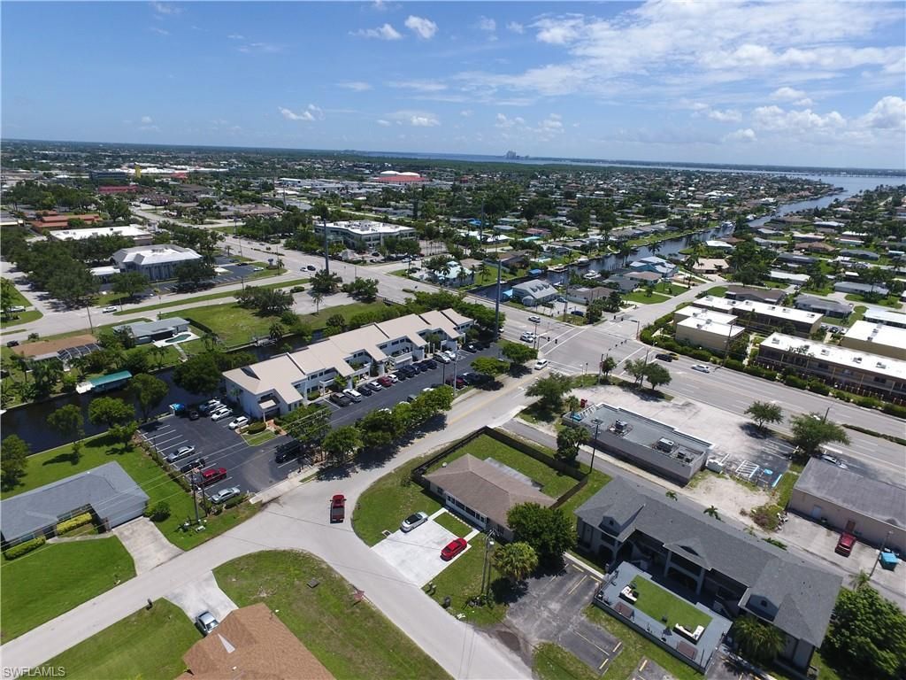 2804 Del Prado Blvd S, Cape Coral, FL 33904 Photo