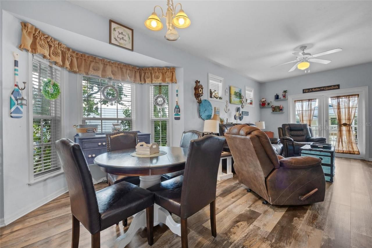 54 SE 910 Avenue, Unit 116, Suwannee, FL 32692 Photo