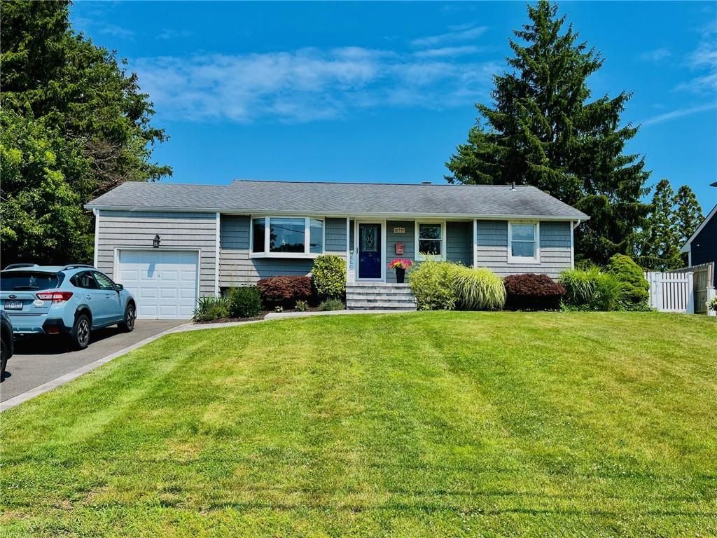 80 Udalia Court, West Islip, NY 11795 Main Photo