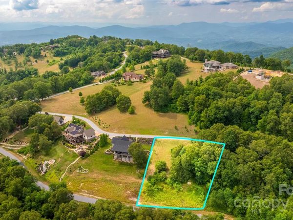 00000 Summerset Drive, Hendersonville, NC 28792