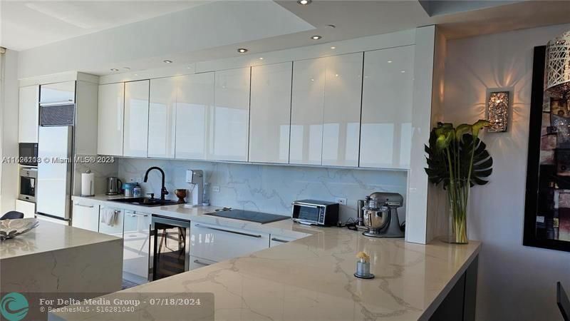 16001 Collins Avenue, Unit 1901, Sunny Isles Beach, FL 33160 Photo