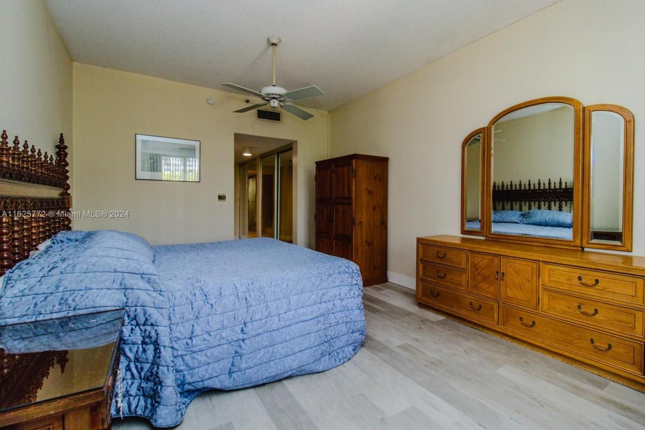 251 Crandon Blvd, Unit 237, Key Biscayne, FL 33149 Photo