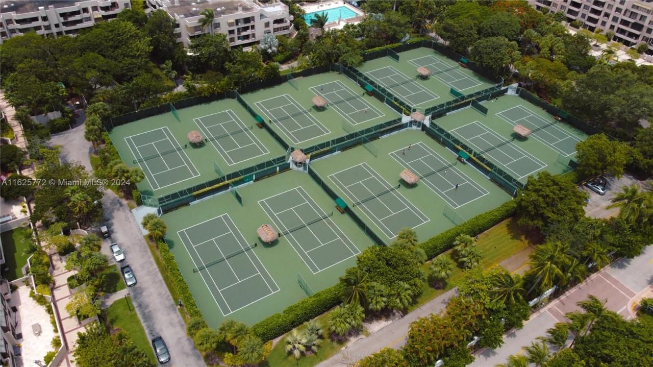 251 Crandon Blvd, Unit 237, Key Biscayne, FL 33149 Photo