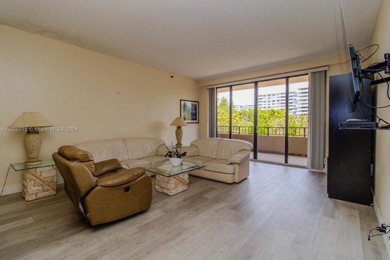 251 Crandon Blvd, Unit 237, Key Biscayne, FL 33149 Photo