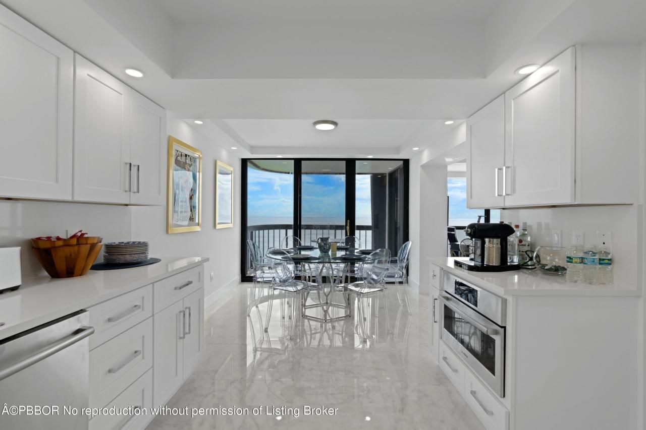5380 N Ocean Drive, Unit 10D, Riviera Beach, FL 33404 Photo