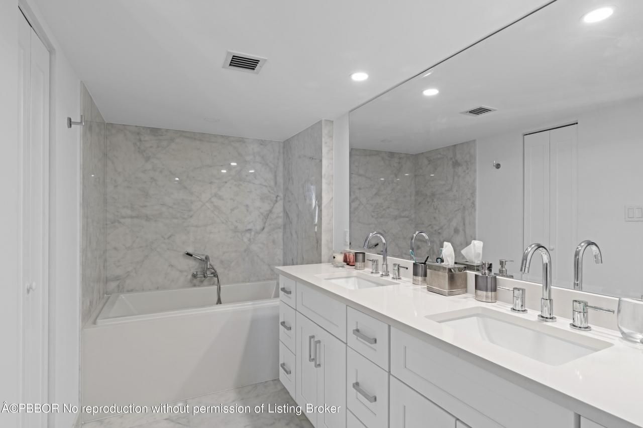 5380 N Ocean Drive, Unit 10D, Riviera Beach, FL 33404 Photo