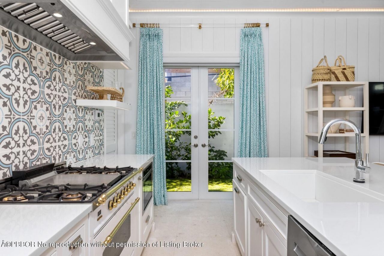 241 El Dorado Lane, Palm Beach, FL 33480 Photo